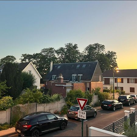 Belle Maison Avec Jardin ! Bezannes Exterior photo